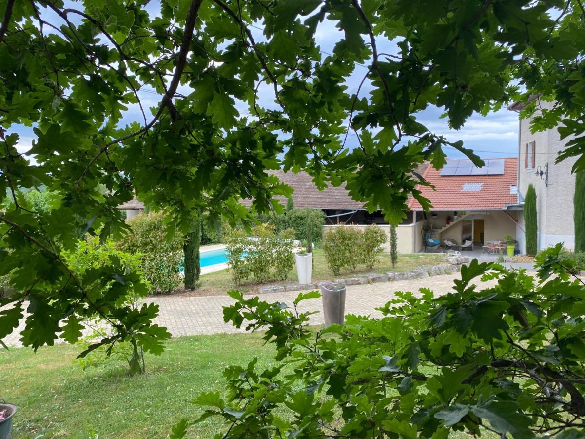 Les Berouds Salaise-sur-Sanne Exterior foto